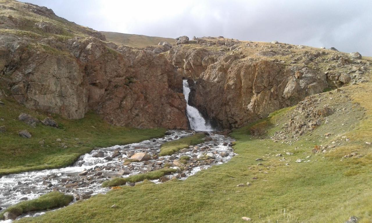 Trekking Center Hotel Bokonbayevo Luaran gambar